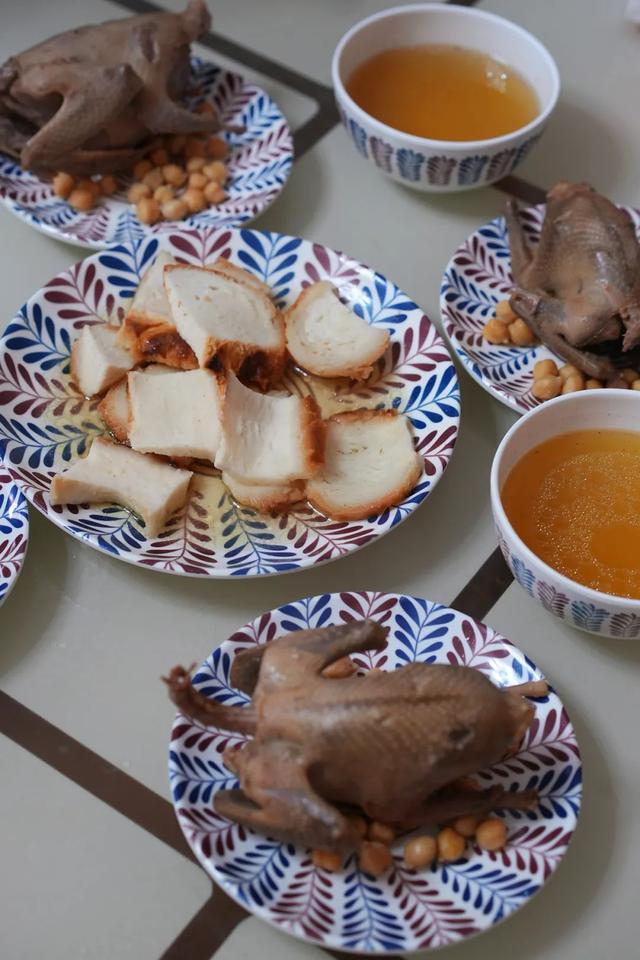 喀什市茶餐厅哪家好_喀什茶馆都有什么茶_喀什饭店里喝的茶