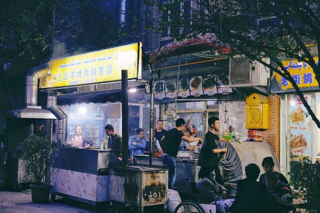 喀什市茶餐厅哪家好_喀什饭店里喝的茶_喀什茶馆都有什么茶