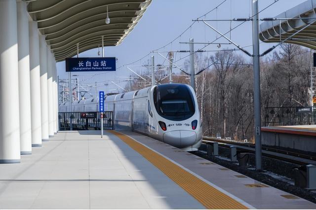 十大经典火车旅行路线 此生一定要坐一次的7趟火车(13)